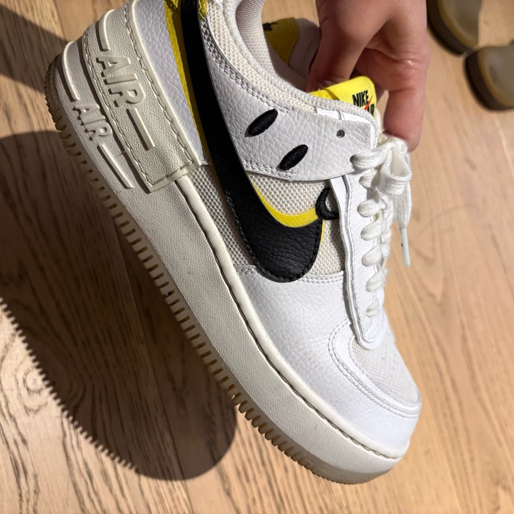 Nike Air Force 1 Shadow Smile Sneakers - 7.5 - Picture 12 of 16